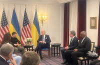 Zelenskyy with Biden begin talks in Paris. US President apologises for delay in aid, announces new package