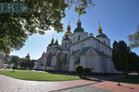 The walls of St. Sophia Cathedral, Kyiv, will be dried using Swiss technology