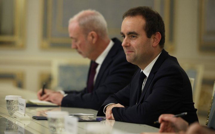 Minister: Ukraine to suffer from political crisis in France