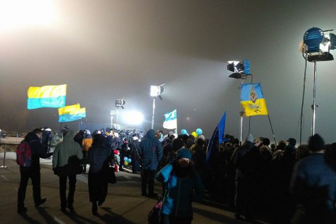 Ukrainians released from militant captivity taken to Kyiv