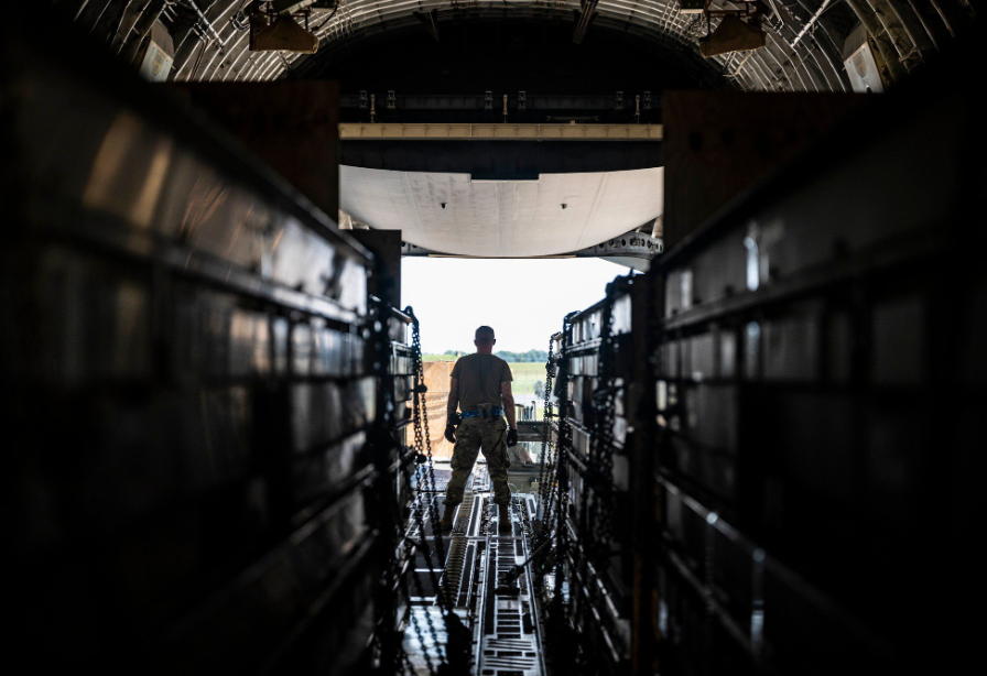 Weapons from the United States for Ukraine