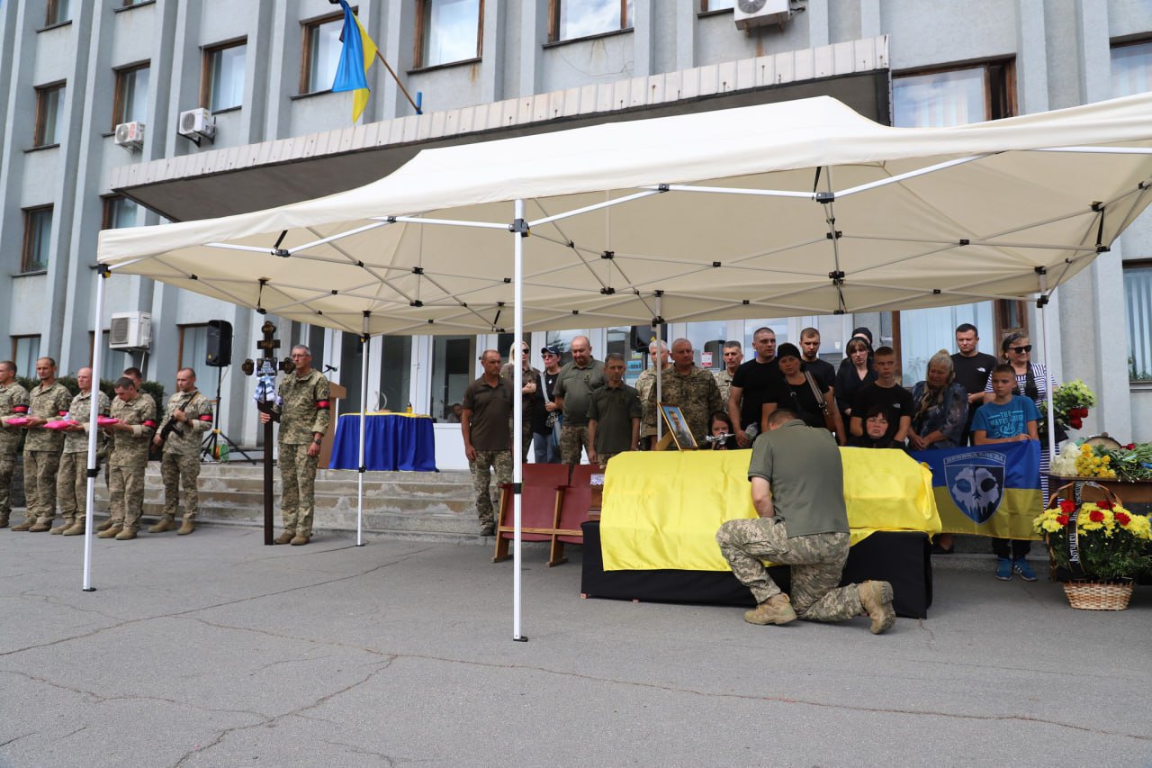 F-16 pilot Oleksandr Mes died in the war, farewell to the warrior