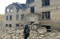 Russians massively shell Avdiyivka, Kostyantynivka, destroy school