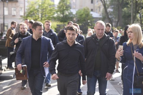 Zelenskyy wants to be inaugurated on 19 May