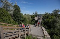 Ukraine to start building bridge in Stanytsya Luhanska in days – president