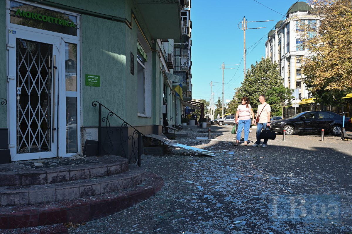 Consequences of the Russian strike in the Shevchenkivskyy district.