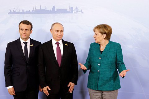 Merkel, Macron demand Russia release captive Ukrainian sailors