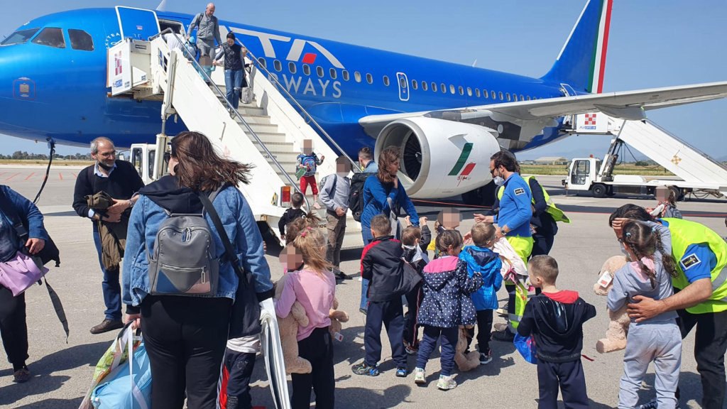 63 Ukrainian orphans aged 4 to 17 from Kramatorsk and Mariupol arrived on a special flight from Kraków to Trapani, Sicily, Italy, 13 May 2022