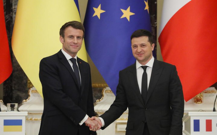 Zelenskyy, Macron discuss further counteraction to russian aggression