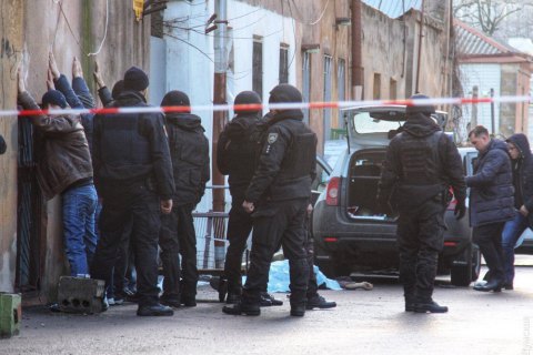 Police officer wounded in Odesa shootout dies