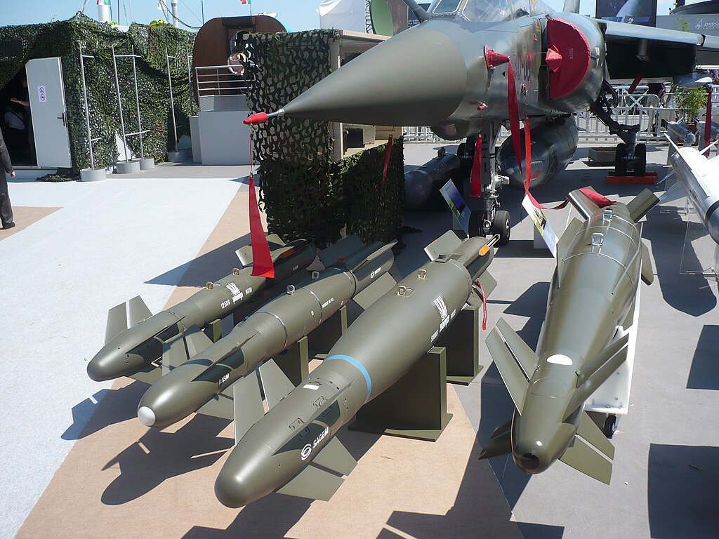 Su-27 fighter jet being prepared for combat sortie