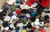 Russia faces shortage of buttons, paper