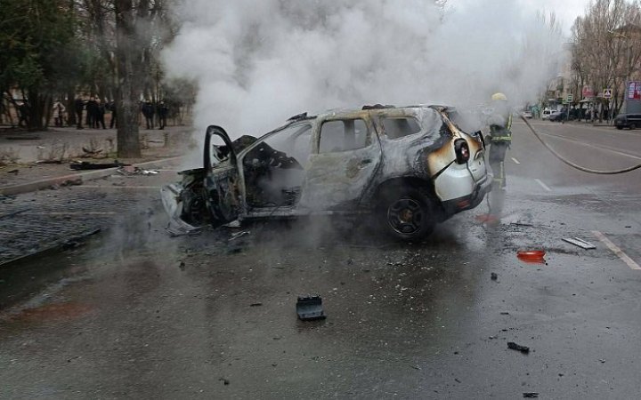 "Police" chief's car blown up in Mariupol