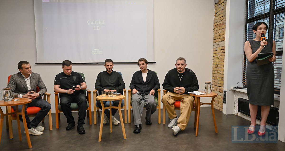 From left to right: Serhiy Ustenko, Andriy Yusov, Alim Aliyev, Yevhen Nyshchuk, Mykola Serga and Sonya Koshkina during the discussion