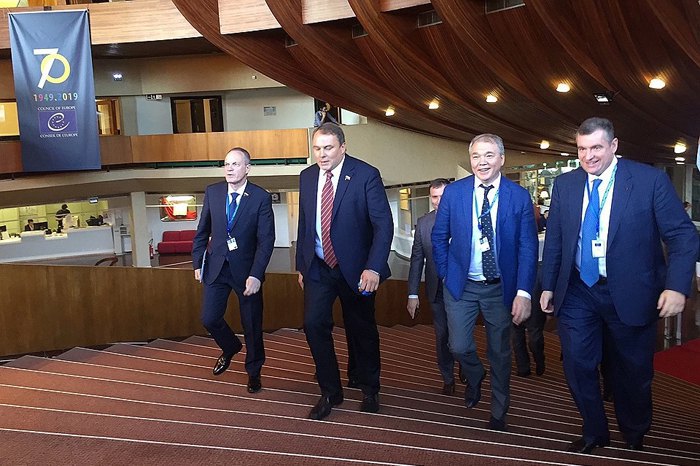 The Russian delegation led by Petr Tolstoy is returning to the PACE session hall