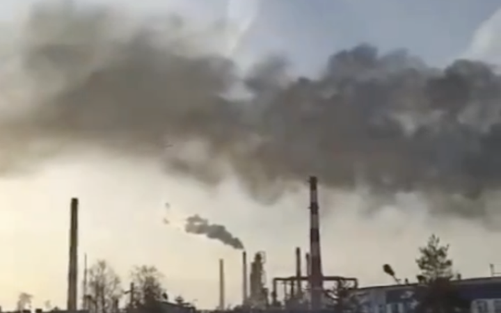 Various regions of Russia report attacks: oil refinery burned in Ryazan, 45,000 Russians left without power in Belgorod