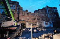 Massive shelling of Mykolayiv: 11-year-old boy rescued from under rubble, some dead