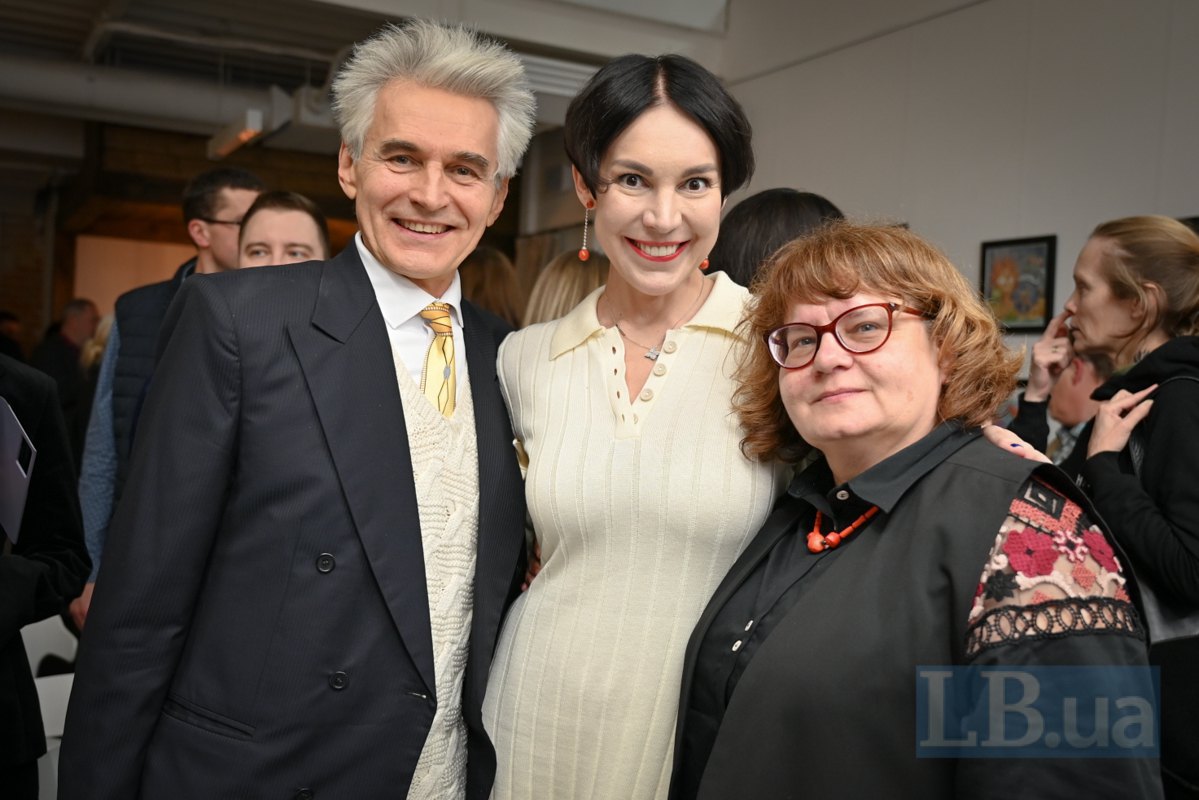  Herman Makarenko, Sonya Koshkina, and Maryna Synhayivska