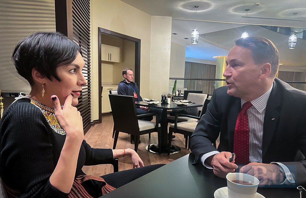  Head of the Polish Ministry of Foreign Affairs Radosław Sikorski and LB.ua Editor-in-Chief Sonya Koshkina