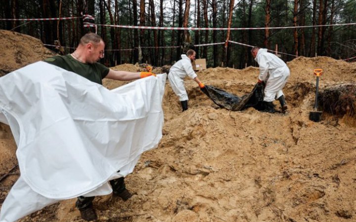 Exhumation in Izyum to take two more weeks – mayor