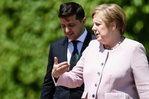 Zelenskyy discusses Normandy Four meeting with Merkel
