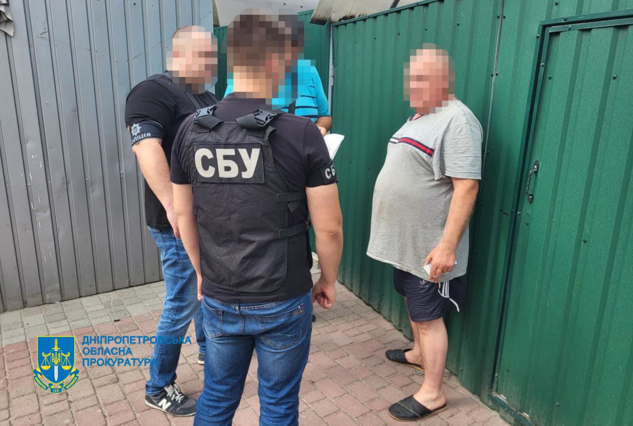 Detention of suspects in Dnipro