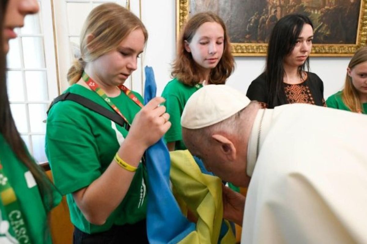 Pope Francis has met with Ukrainian children and young people many times. Here he is during a meeting with young Ukrainians at World Youth Day in Lisbon