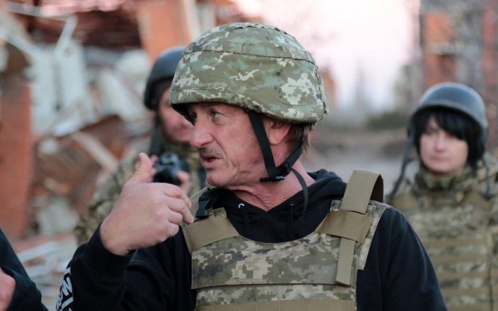 Sean Penn calls for billionaires to step up and buy weapons for Ukraine
