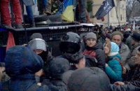 Saakashvili's rally: clashes with police, envoys' criticism