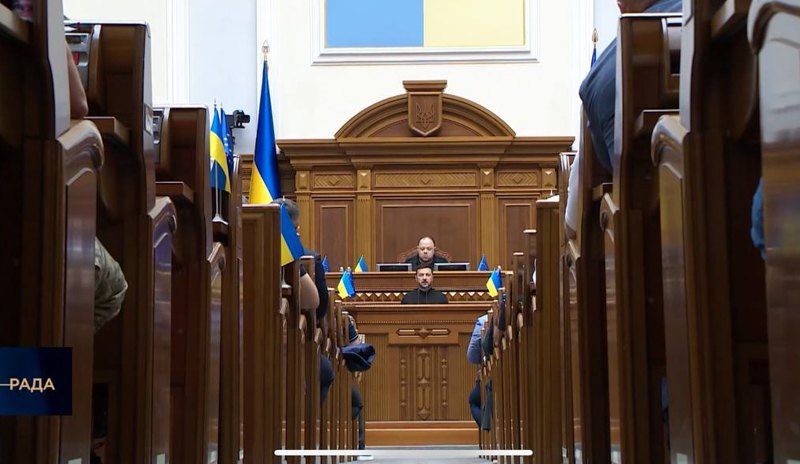 Zelenskyy delivers a speech during a meeting on 17 July 2025.