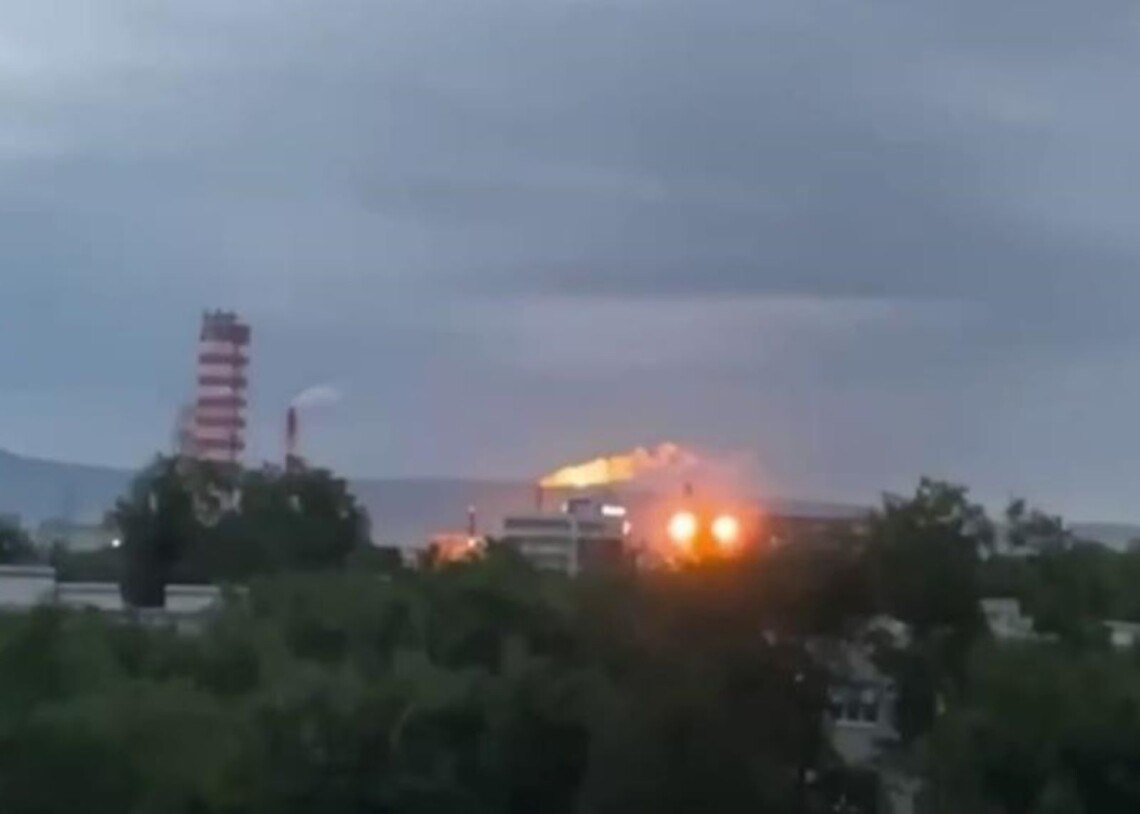 Ukrainian drones attacked the Nevinnomyssk Azot chemical plant in Stavropol Krai.