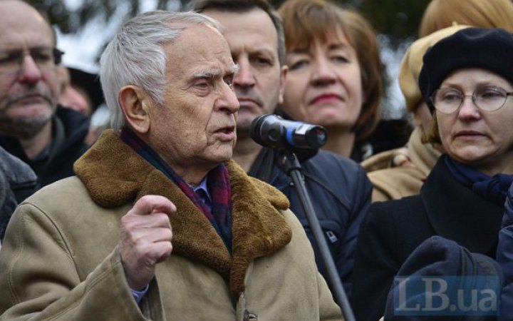 Ukrainian dissident poet Dmytro Pavlychko dies, 94