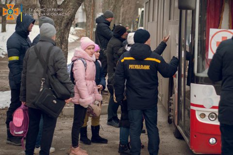  More than 12,000 residents were evacuated from Sumy on March 10