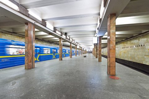 Oldest link of Kiev metro stops for 30 minutes in rush hour
