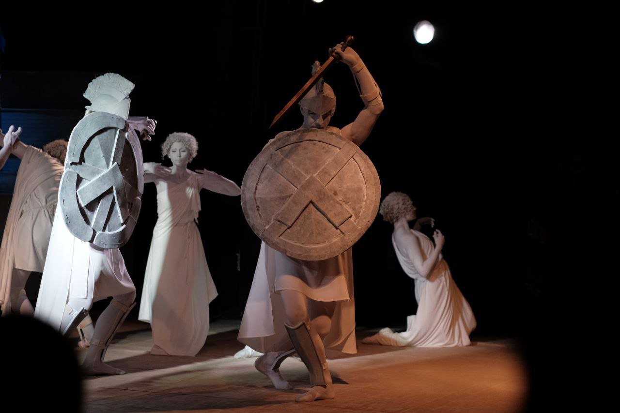 Scene from the opera <i>Creonte</i> at the Chernivtsi Drama Theatre, 3 October, 2025.