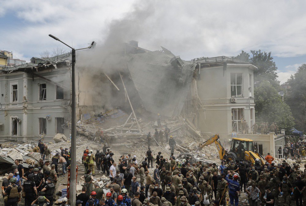Consequences of the Russian strike on the hospital Okhmatdyt