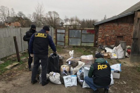 Ukrainian law enforcers bust large-scale drugs syndicate