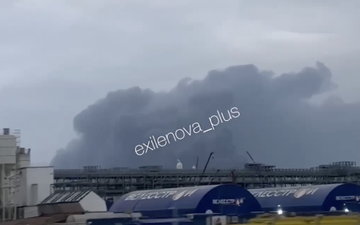 Mass drone strike hits Russian regions, with chemical plant in Togliatti targeted