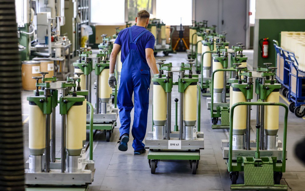 Production of 155 mm artillery shells at the Rheinmetall plant