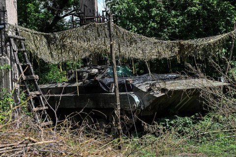 Two Ukrainian servicemen wounded in Donbas