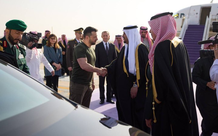 Zelenskyy arrives in Saudi Arabia to discuss Peace Formula, return of prisoners