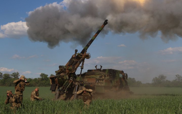 France sends Ukraine six TRF1, 18 Caesar howitzers