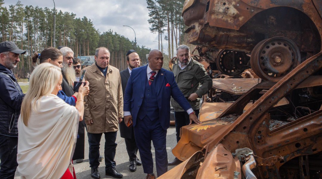  Pastor Mark Burns visited Bucha, Irpin, and Borodyanka in the Kyiv Region, where he saw the consequences of Russian aggression.