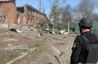 Russian army shells settlements in Kharkiv Region once again, there are wounded, dead man