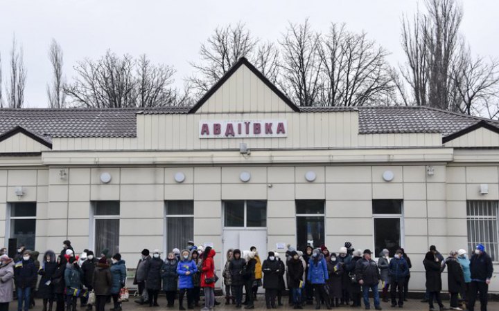 Avdiivka bombing kills two, injures four