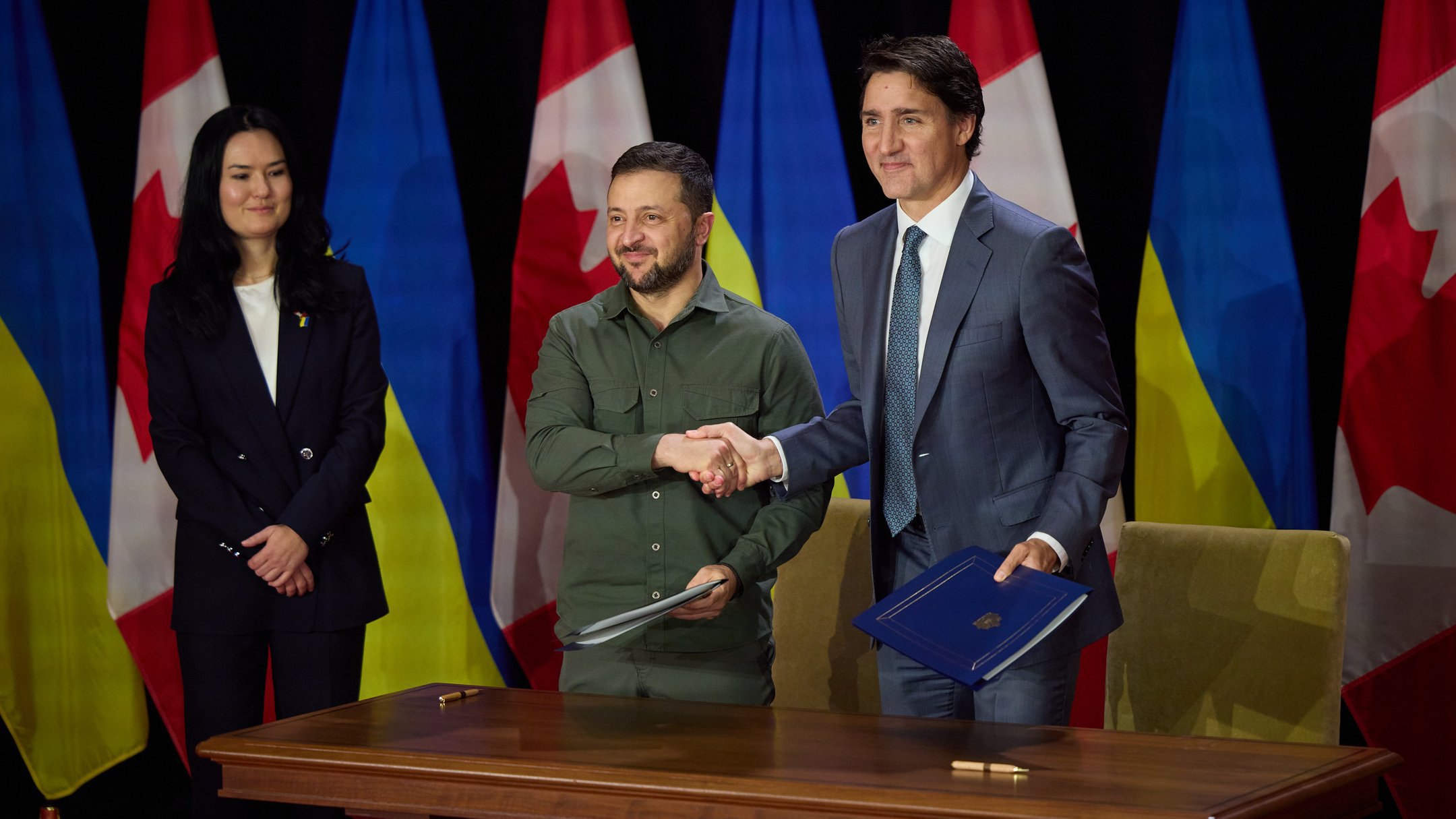 Ukrainian President Volodymyr Zelenskyy and Canadian Prime Minister Justin Trudeau signed a free trade agreement between the countries, 22 September, 2023, Ottawa, Canada.