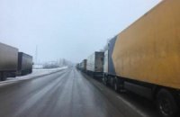 Lorries blocked in Ukraine's Kharkiv Region at Russian border