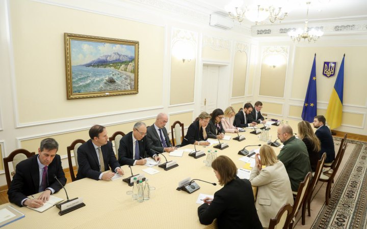 Premier, G7 envoys discuss further support for Ukraine