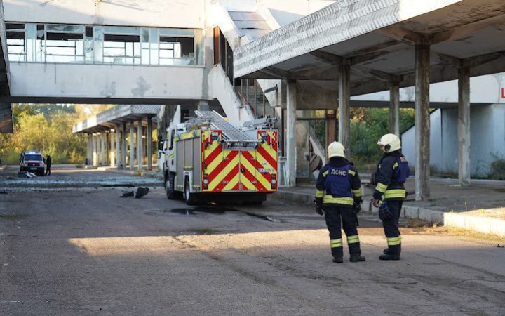 Russia attacks Cherkasy: bus station, enterprise, private property damaged