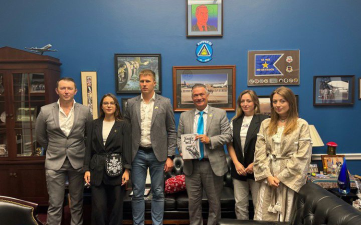 Book by former POW Oleksiy Anuli presented in Los Angeles